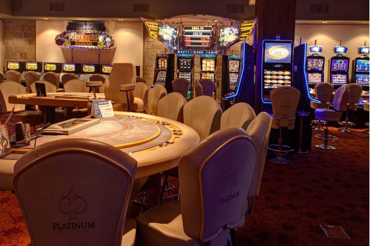 Platinum Hotel And Casino Банско Экстерьер фото